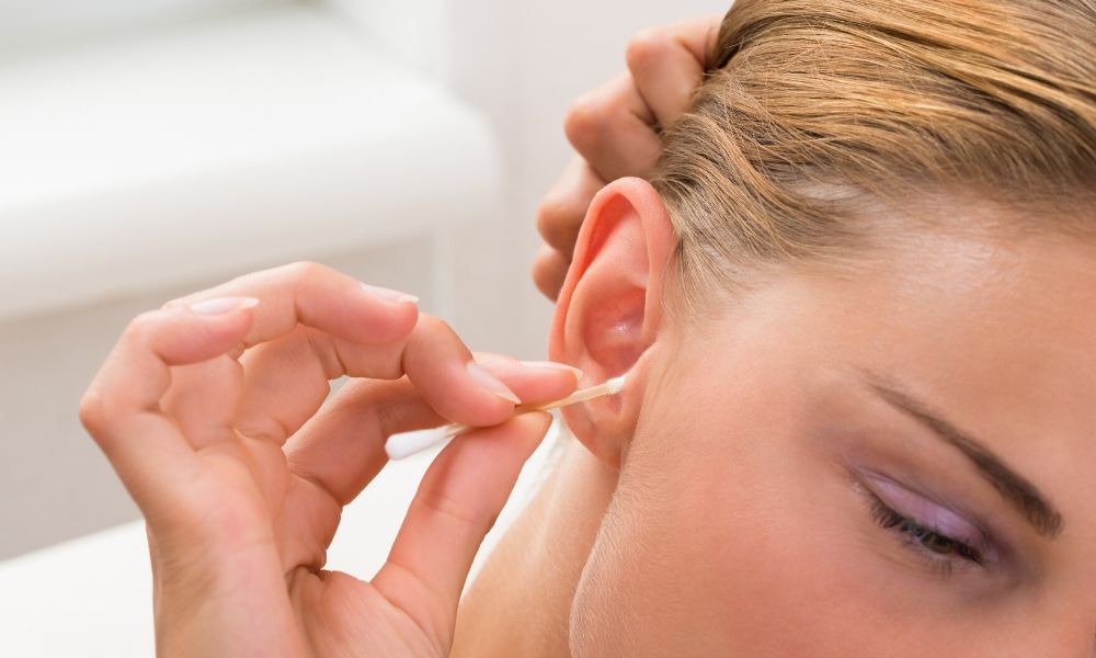 The Best and Worst Ways to Clean Your Ears