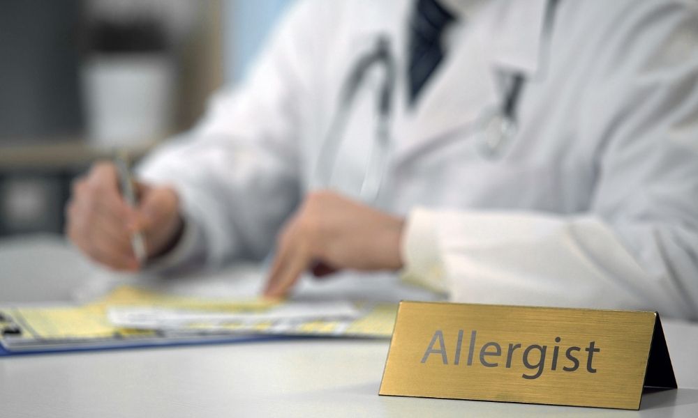The Differences Between a Dermatologist and an Allergist